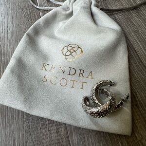 Kendra Scott Harper Small Hoops in Silver